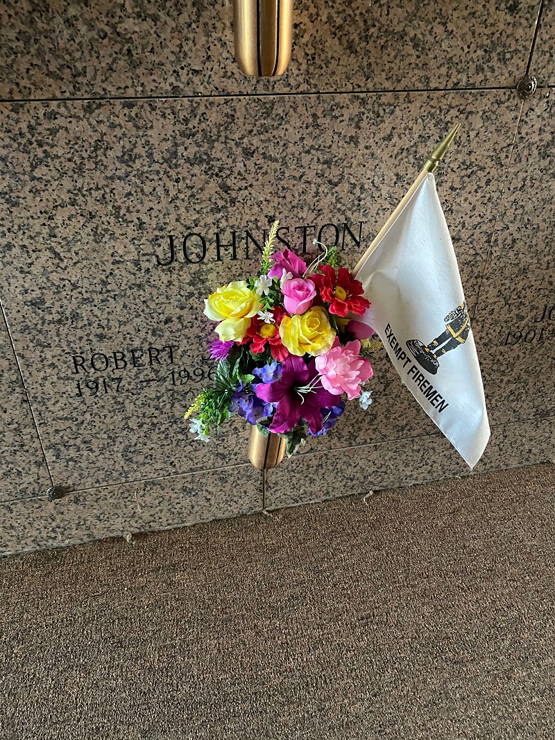 Bob Johnston Grave in Chapel of Meditation Mausoleum, North Brunswick, NJ